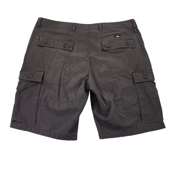 The North Face Mens Cargo Shorts Long 40x 11.5" Gray Button Down Pockets - Picture 2 of 10